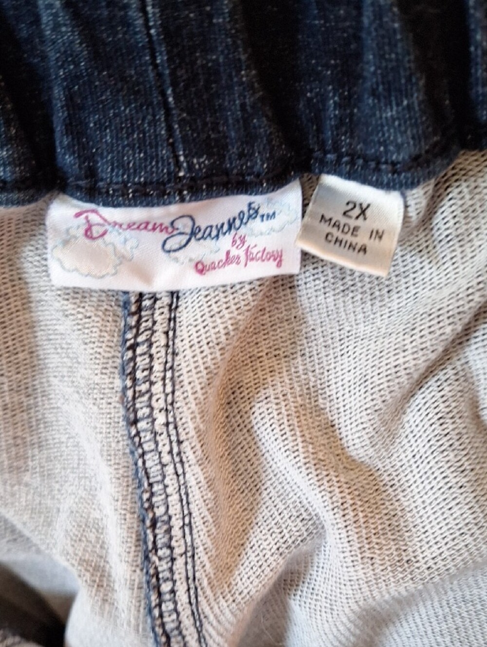 Quacker Factory Cropped Dreamme Jeans With Bling Size 2X - Picture 2 of 10